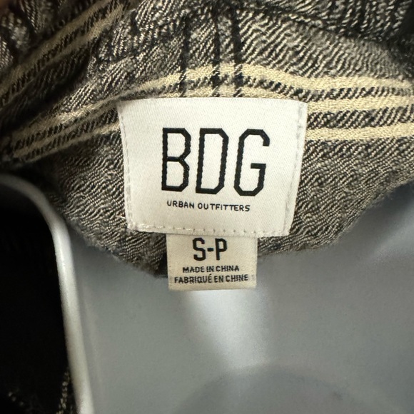 BDG Flannel Oversized - Picture 6 of 6